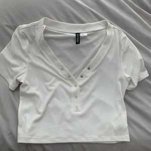 cropped white button tee
